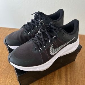 Black Nike Air Zoom Sneakers